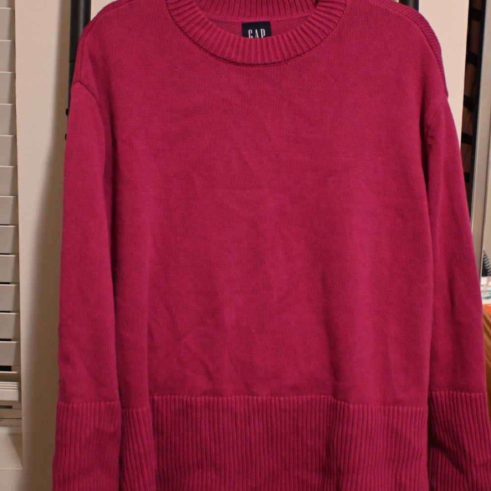 GAP Woman Pink Sweater